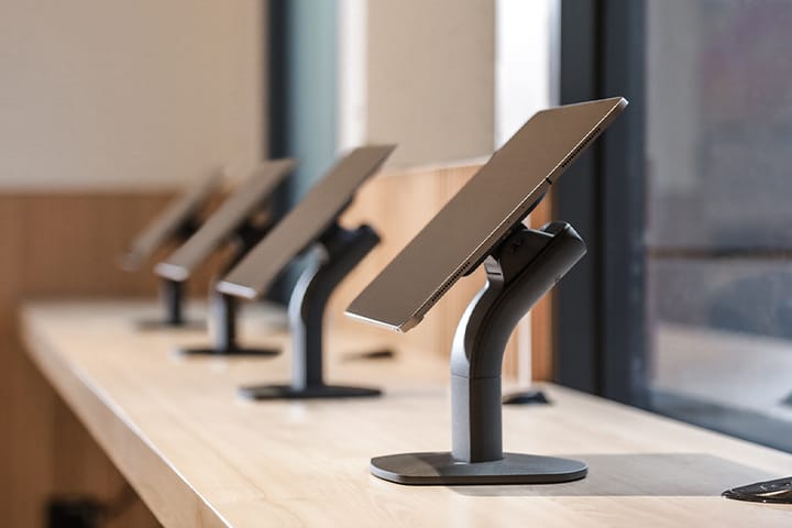 Tablethalterung für Bildungseinrichtungen
