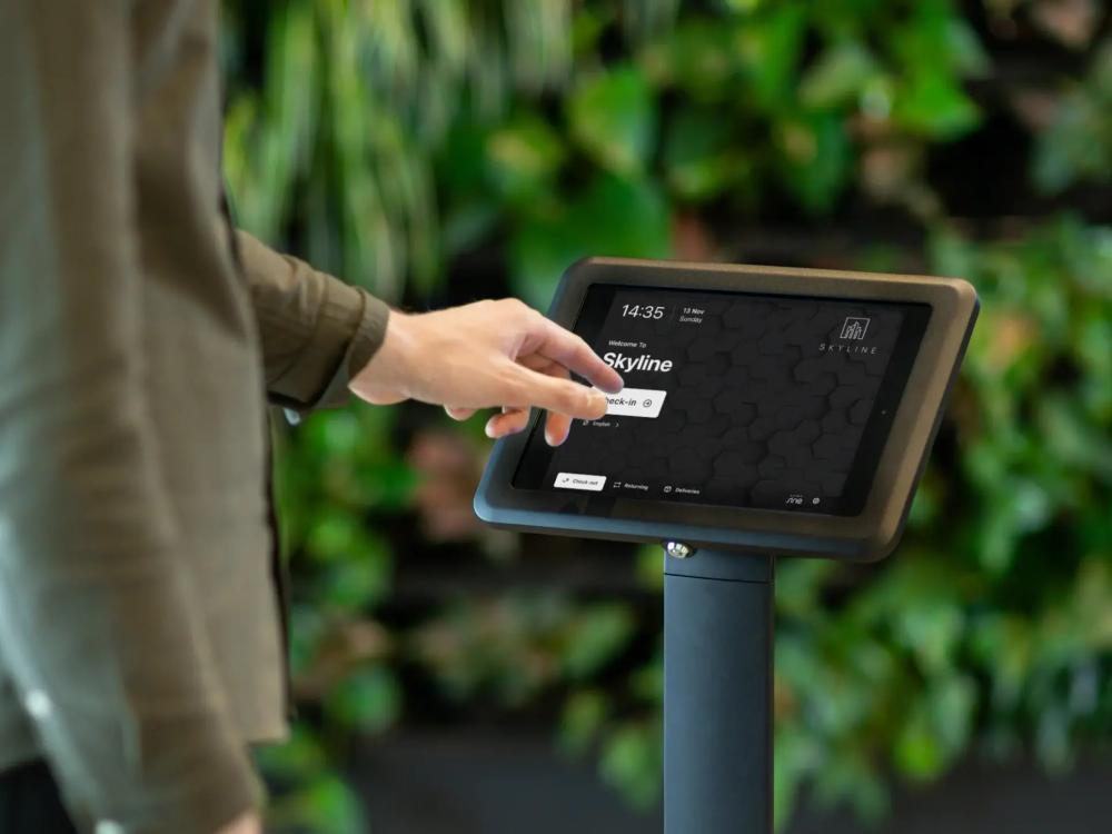 Sichere Besucherregistrierung mit Tablet