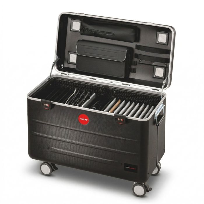 Offenes PARAT TC20 GaN TwinCharge Ladecase mit Platz für 20 Tablets, inklusive Staufach und Kabelmanagement.