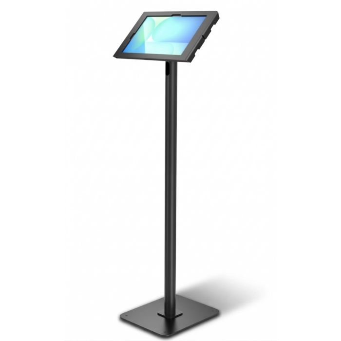Seitenansicht des Compulocks Swift Apex Bodenständers mit Samsung Galaxy Tab S10 FE+ im Einsatz, schwarzes Design.
