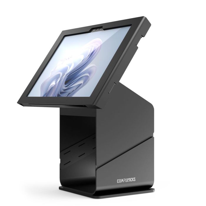 Seitenansicht des Compulocks Tablet-Druckerkiosks mit einem Microsoft Surface Pro 11, schwarz, im Hochformat.