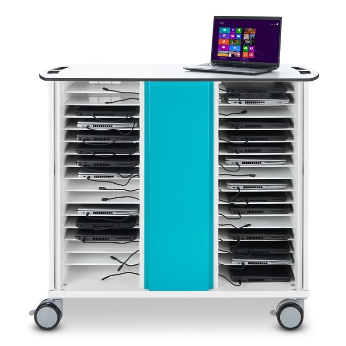 Seitenansicht des Zioxi Laptop-Ladewagens mit offenen Fächern für 32 Laptops und einem Laptop auf der Oberseite.