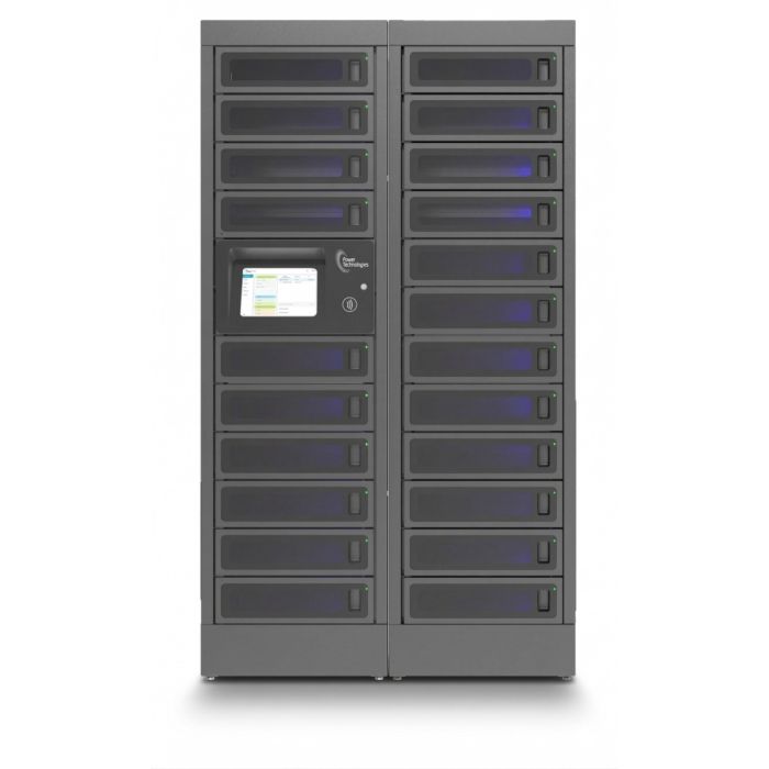 Vorderansicht des modularen Ladeschranks PT-PRO-22 von Power Technologies mit 22 Fächern und Kontrollbildschirm.