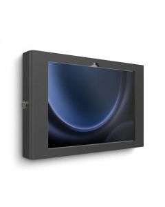 Seitenansicht der schwarzen Compulocks Apex Wandhalterung für Samsung Galaxy Tab S9, montiert an der Wand.