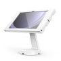Seitenansicht des Compulocks Mast Apex Tischständers für Samsung Galaxy Tab A9+, mit angewinkeltem Tablet.