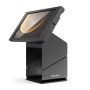 Seitenansicht des Compulocks Tablet-Druckerkiosks mit einem Samsung Galaxy Tab S9+ in geneigter Position.