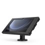 Seitenansicht der Compulocks Rise Tischhalterung, schwarz, mit einem Samsung Galaxy Tab S10 FE in angewinkelter Position.
