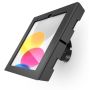 Seitenansicht der Compulocks Bow Apex Wandhalterung für iPad, montiert mit einer klaren Vorderseite und farbigem Hintergrund.