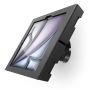 Seitenansicht der Compulocks Bow Apex Wandhalterung für iPad Air 11 Zoll, mit einem eleganten schwarzen Finish und einer einzigartigen Montagehalterung.