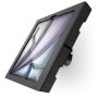 Seitenansicht der Compulocks Bow Apex Wandhalterung für iPad Air, mit einem eleganten schwarzen Finish und einer einzigartigen Montagehalterung.