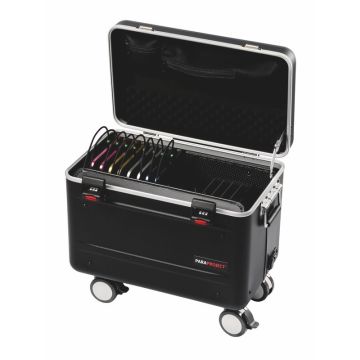 Offenes PARAT MicroCase TC15 mit sichtbaren Ladefächern für 15 Tablets und Kabelmanagement.