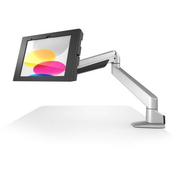 Seitenansicht der Compulocks Reach Apex Tischhalterung mit einem iPad 11 Zoll im Einsatz, mit verstellbarem Arm für optimalen Betrachtungswinkel.