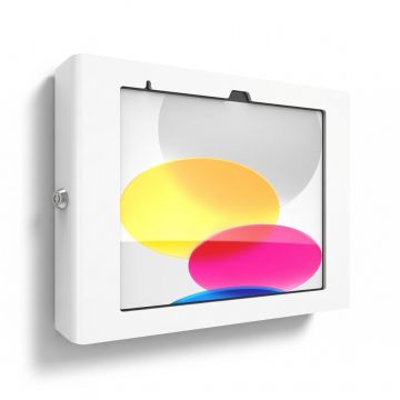 Seitenansicht des Compulocks Apex Wandhalters für iPad 11 Zoll, mit farbigem Hintergrund und sichtbarem Verriegelungsmechanismus.