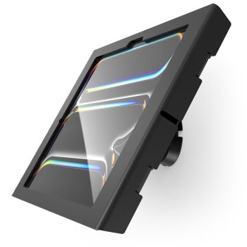 Seitenansicht des Compulocks Bow Apex Wandhalters für iPad Pro 13 Zoll, montiert an der Wand mit schlankem Design.
