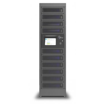 Vorderansicht des modularen Ladeschranks PT-PRO-10 von Power Technologies mit 10 Fächern und Kontrollbildschirm.