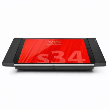 Schwarzer Smart Things sDock Fix Tischständer für iPad Air 13 Zoll, Vorderansicht mit genutztem iPad.