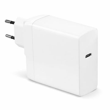 Seitenansicht des Torvik 100W USB-C-Adapters mit EU-Stecker in Weiß, mit sichtbarem USB-C-Anschluss.